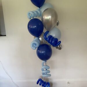 Squiggle bouquet of seven round balloons and seven squiggles!